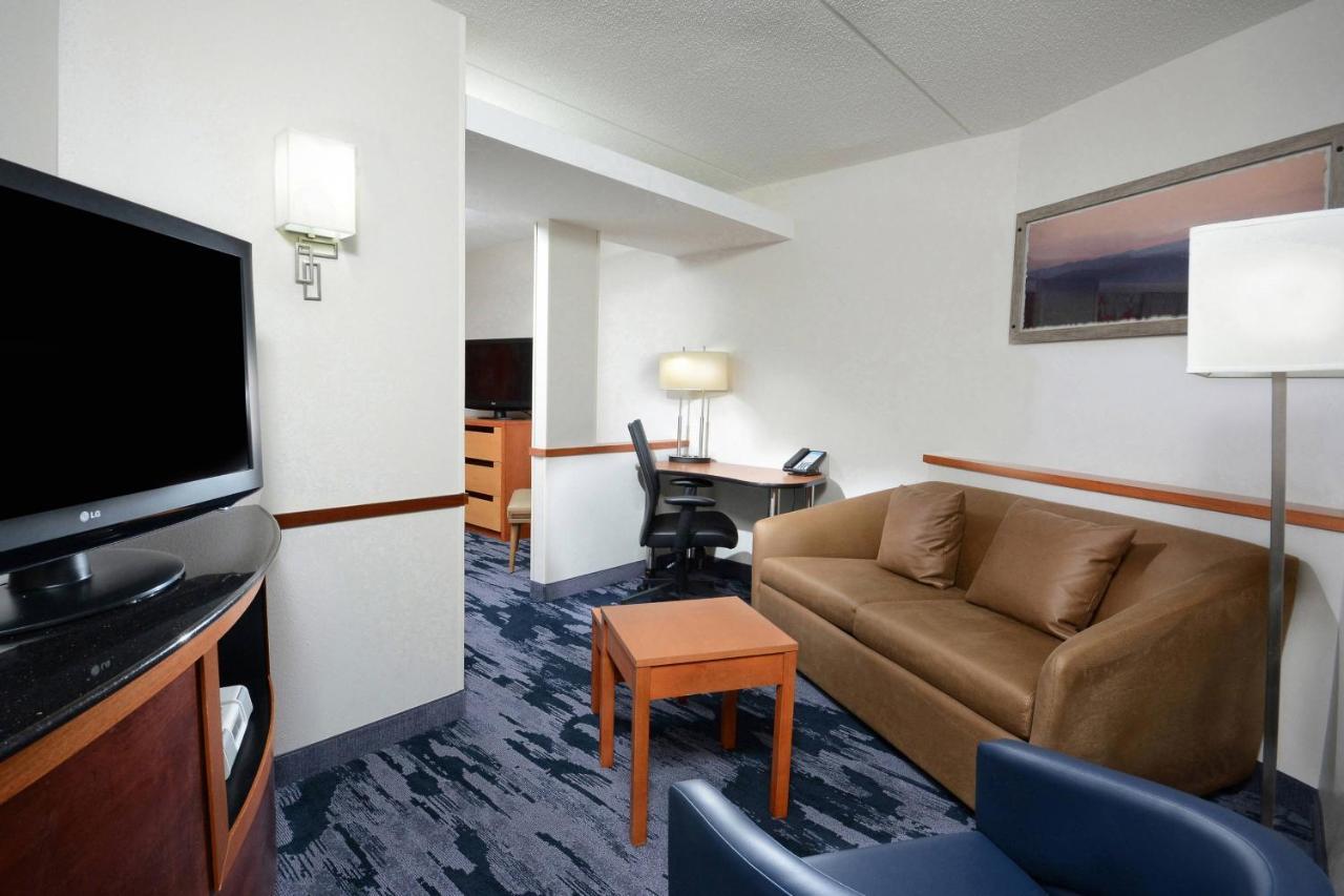 Fairfield Inn & Suites By Marriott Charlottesville North Exterior foto